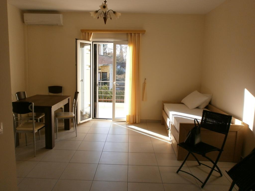 Artemis - Marina Apartments Evia Quarto foto